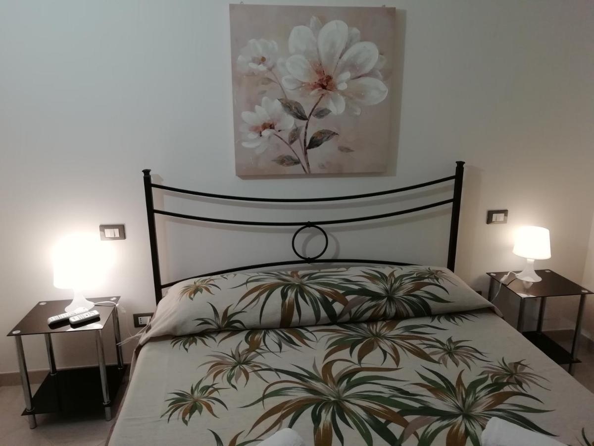 Da Luigi Locazioni Brevi Turistiche Bed & Breakfast Monopoli Ngoại thất bức ảnh